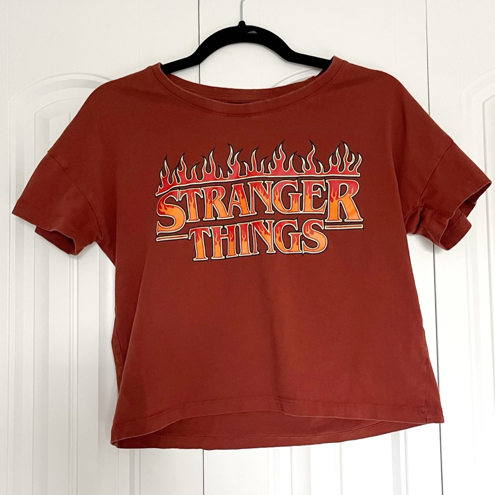 Stranger Things Cropped Tee